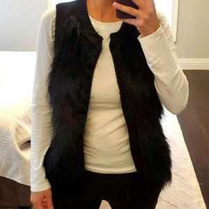 WOMEN'S H&M BLACK FAUX FUR VEST JACKET